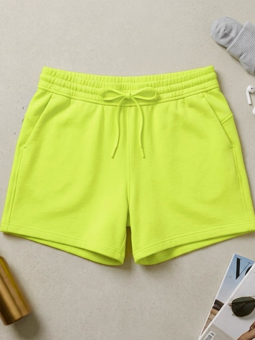 Lululemon Womens Shorts Loungeful‎ HR Neon Yellow Sz 14 Comfy Fleece EXC Cond